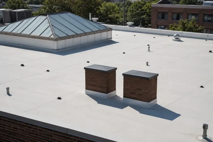 Commercial roofing project on a Houston building